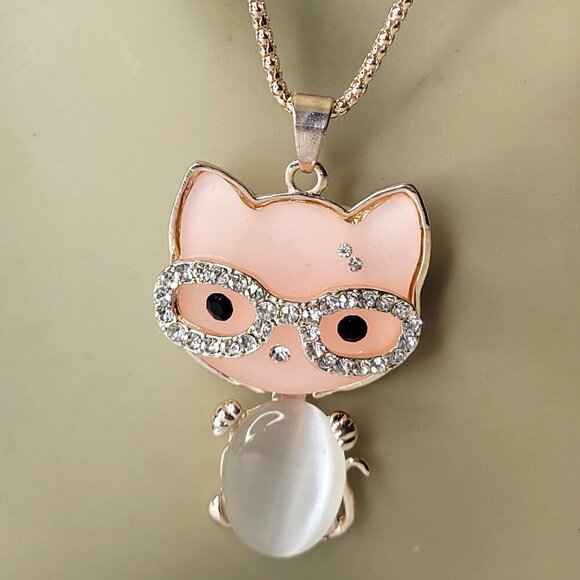 Rose Quartz Cat Pendant Necklace - Picture 8 of 9